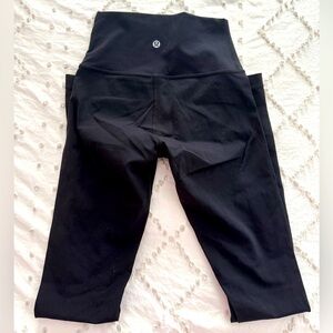 Black Lululemon wonder train? Leggings